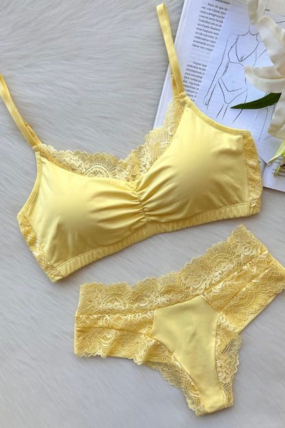 Serenity Lace Set
