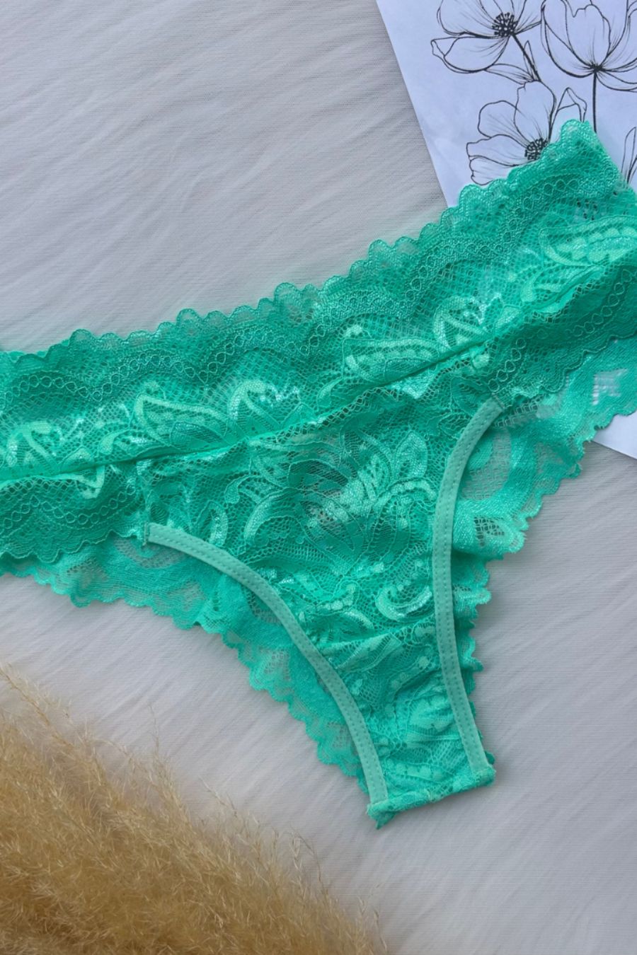 Braguita de encaje Embrace: braguita de encaje floral para mujer con forro de algodón | Primiss